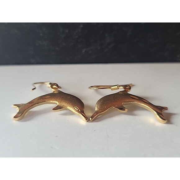 Gold Tone Dolphin Shaped Dangling Pierced Earrings Vintage Costume Jewelry - Picture 7 of 10